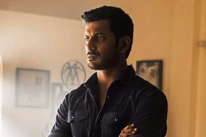 Vishal's still from Irumbu Thirai.