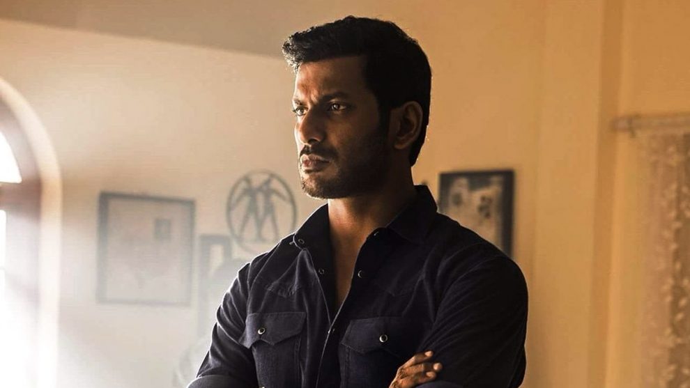 Vishal's still from Irumbu Thirai.