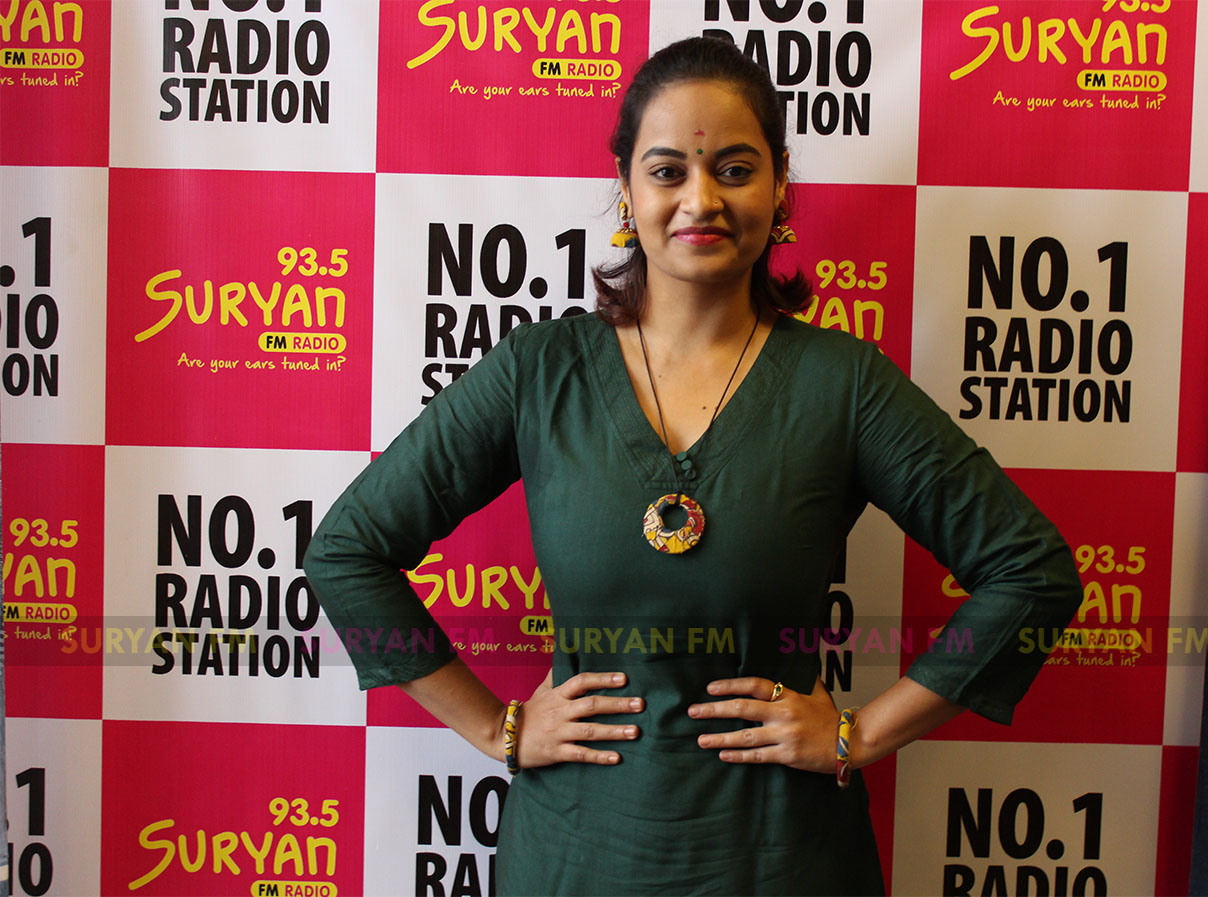 Suja Varunee at Iravukku Aayiram Kangal audio launch