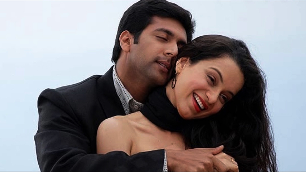 A still from 'Anbe en Anbe' song in Dhaam Dhoom.
