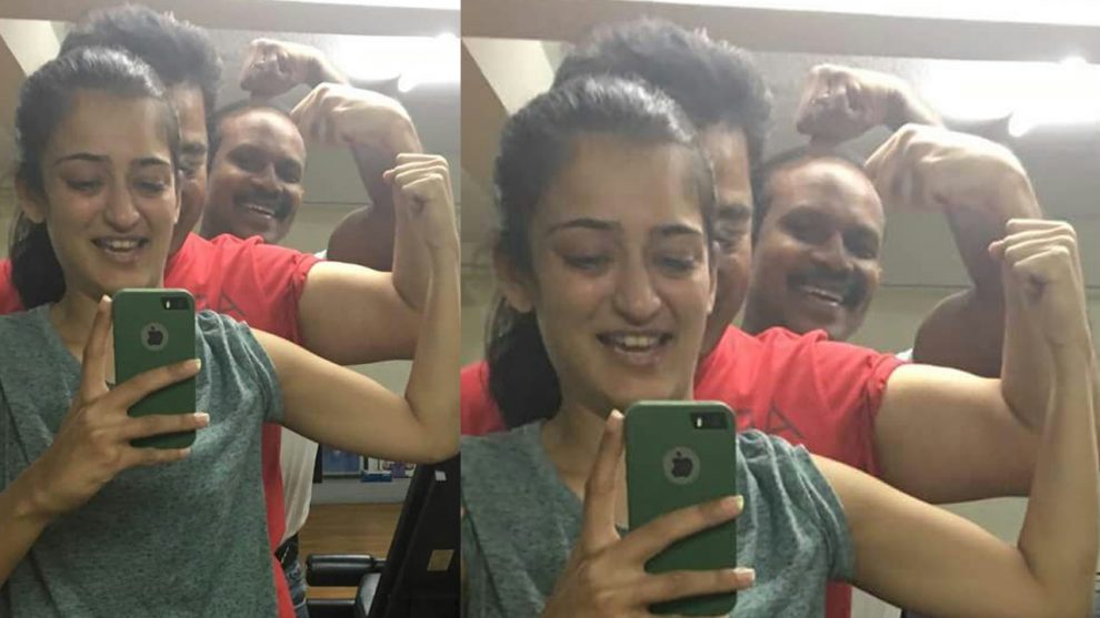 Kamal Haasan's gym picture with Akshara Haasan gives us serious fitness goals.