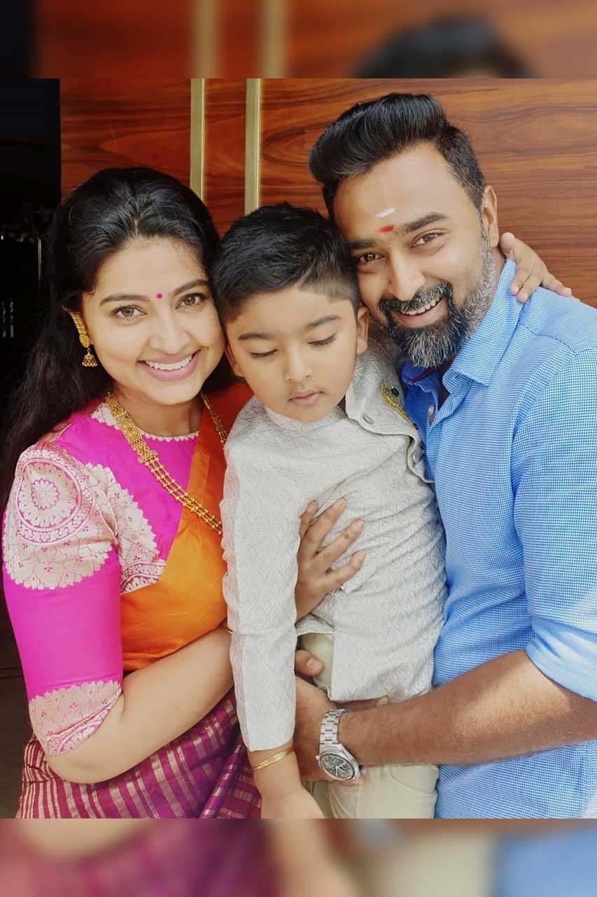 Sneha Prasanna Family Photos.