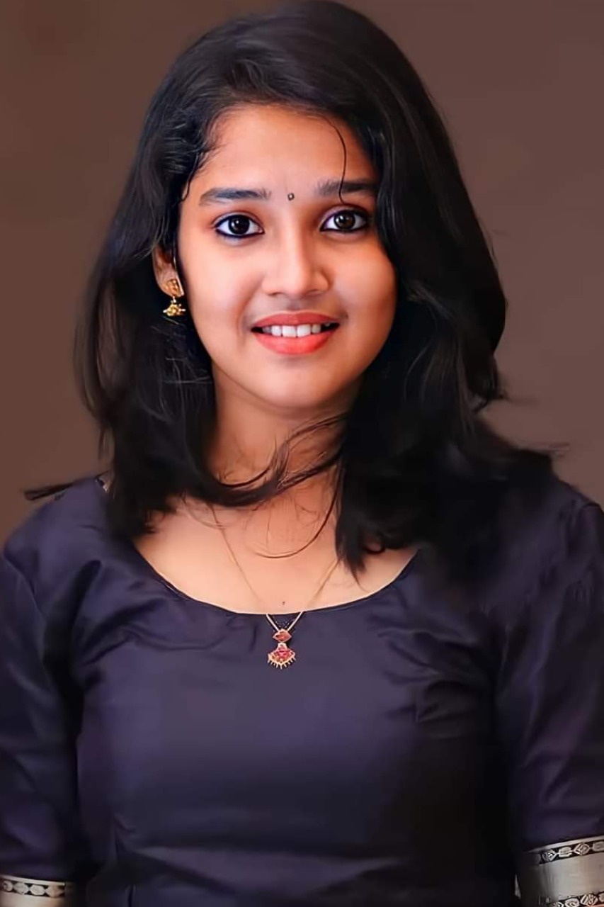 Anikha Surendran - Photo Gallery - Suryan FM