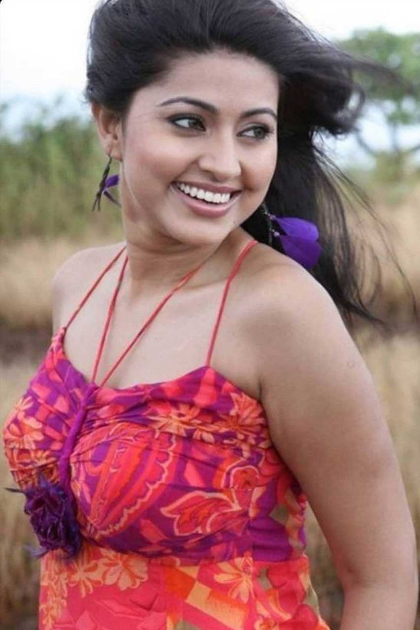 Tamil actress sneha