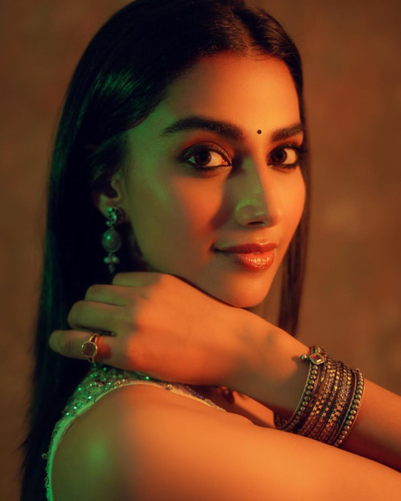Meenakshi Chaudhary latest photoshoot