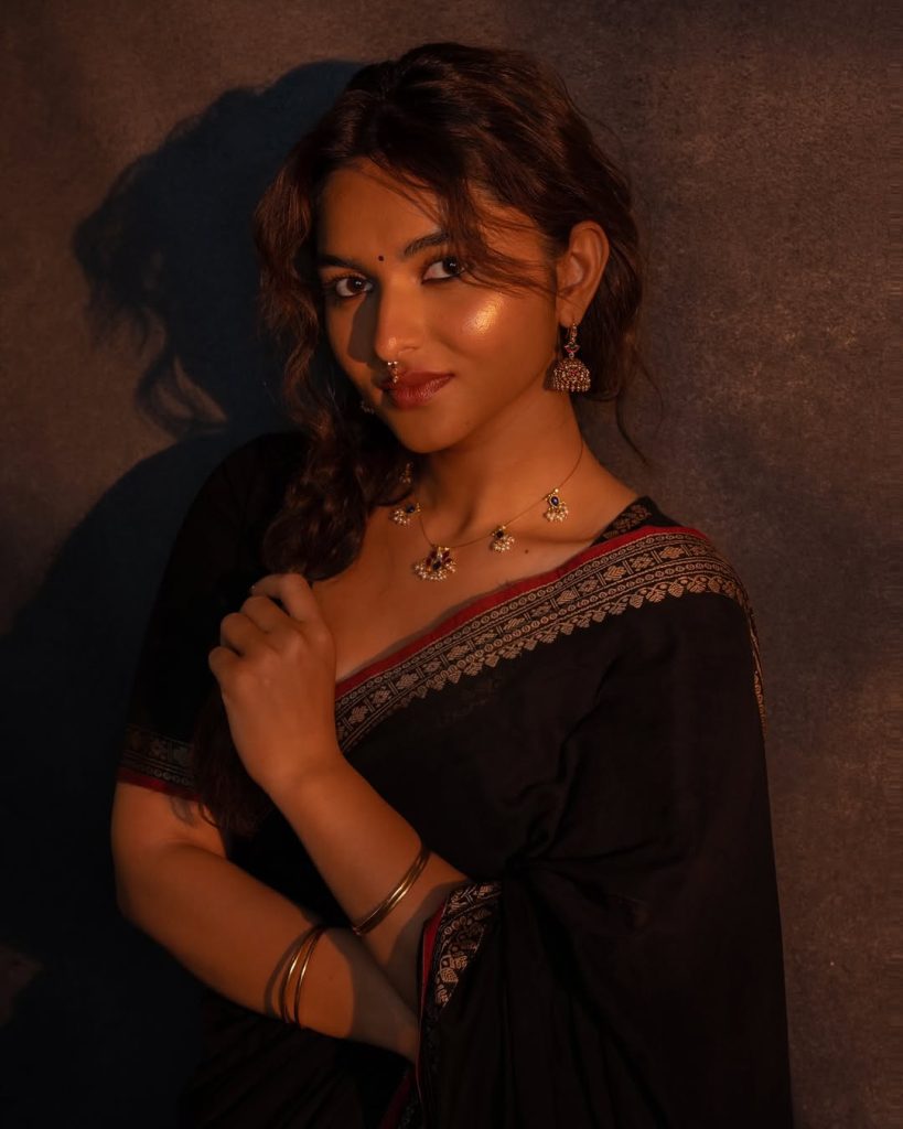 Kayadu Lohar - Saree Clicks