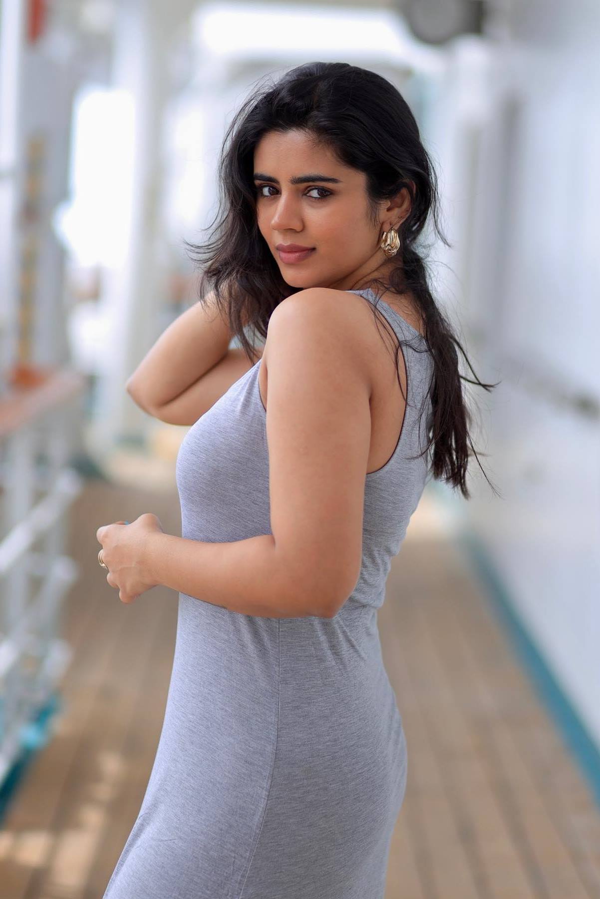 Soundariya Nanjundan Looks Wow in Her Recent Photos