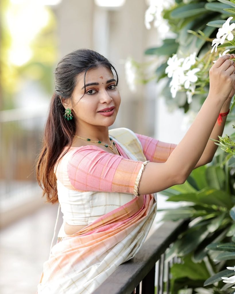 Dharsha Gupta