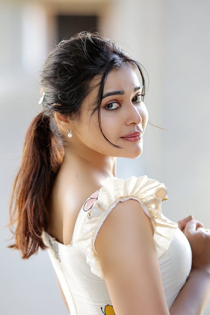 Dharsha Gupta