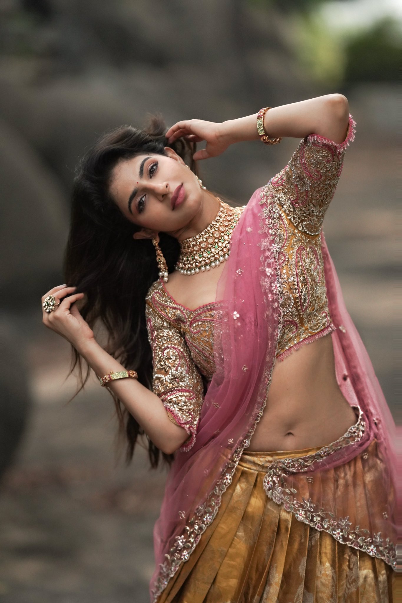 Iswarya Menon Stuns in Her Gym Outfit – Viral Photos Take Over the Internet
