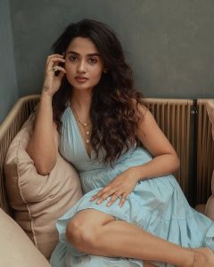 Teju Ashwini Surprises Fans with Her Glamorous Photos