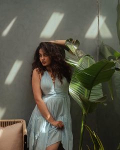 Teju Ashwini Surprises Fans with Her Glamorous Photos