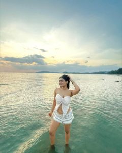 Saniya Iyappan Glam Stills