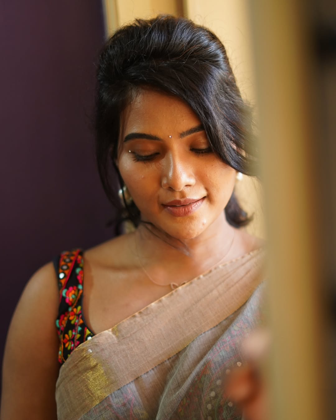 Dhivya Duraisamy Dazzles with Elegance