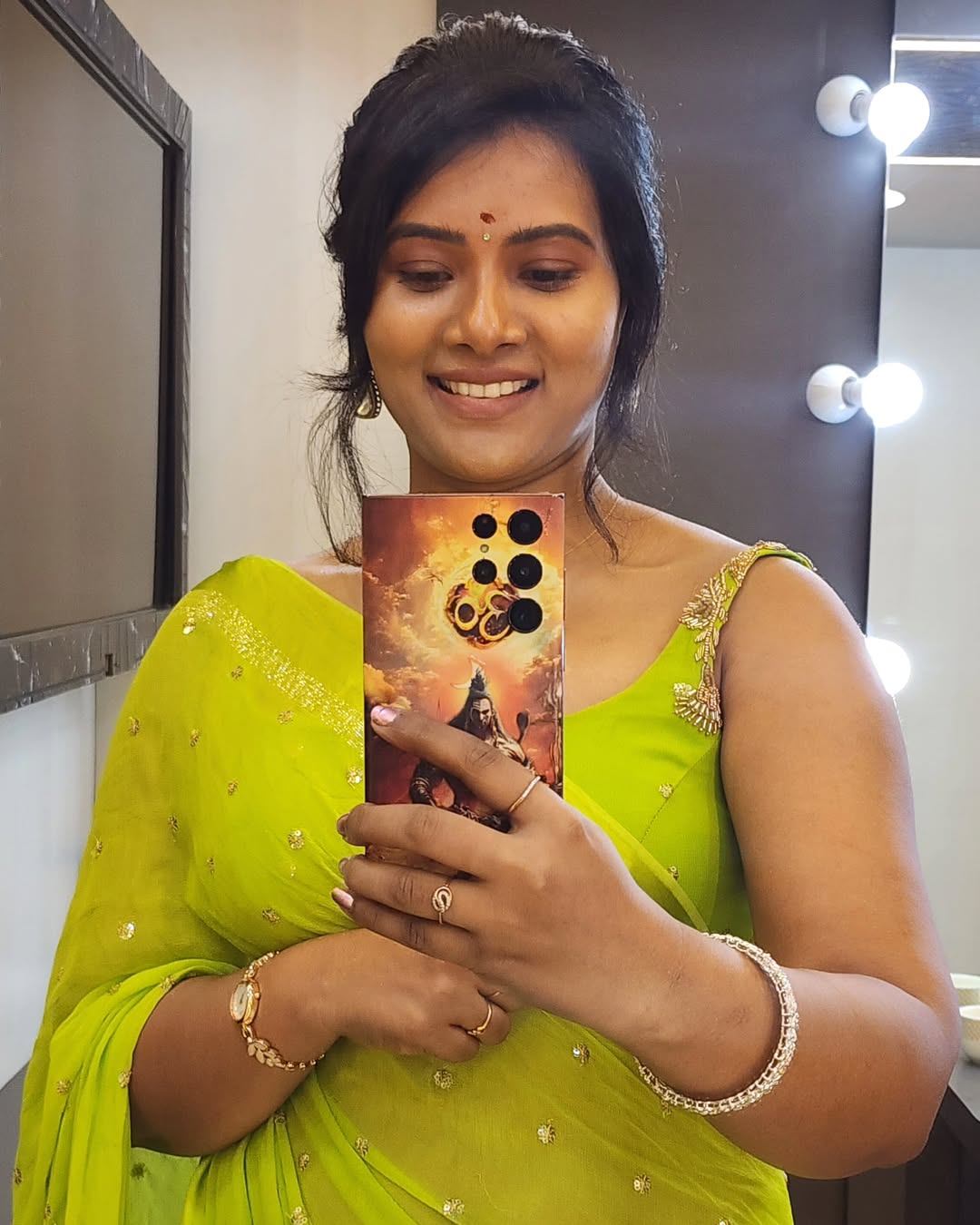 Dhivya Duraisamy Dazzles with Elegance