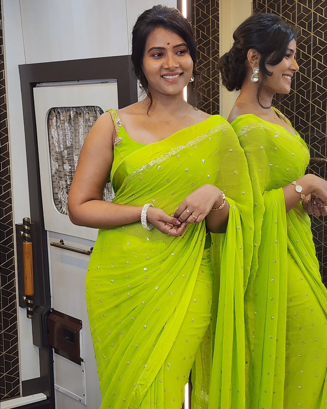 Dhivya Duraisamy Dazzles with Elegance