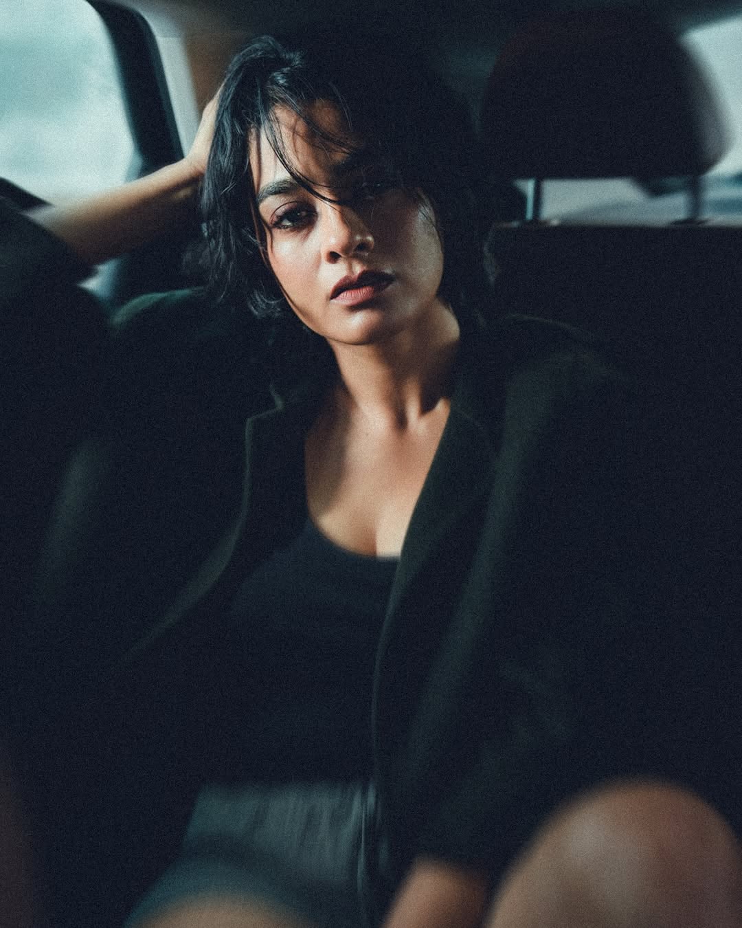 Gayathrie Shankar Stuns in Black Outfit