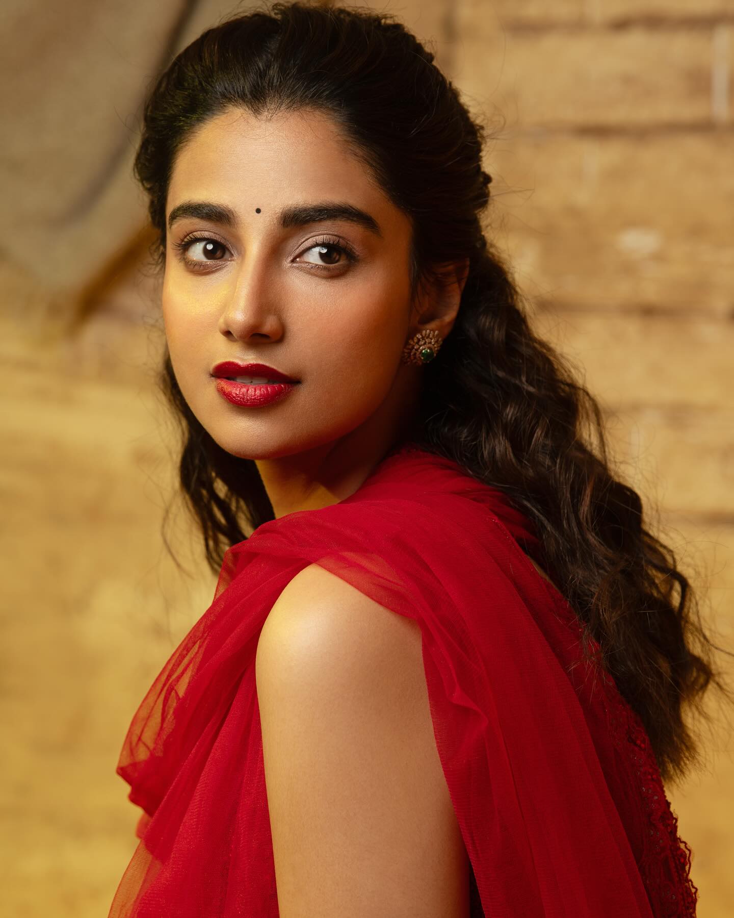 Meenakshi Chaudhary Stuns in a Bold Red Outfit