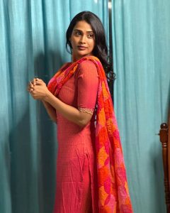 Poornima Ravi Mesmerizes Fans with Her Stunning Viral Photos