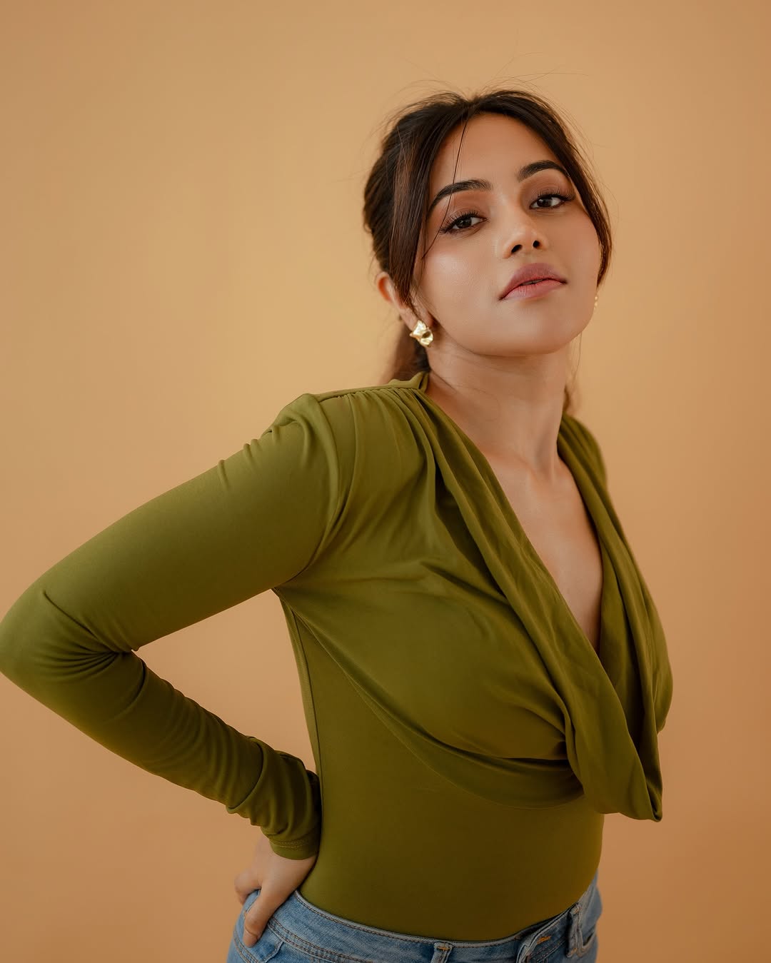 Bhavani Sre Stuns in Her New Modern Avatar