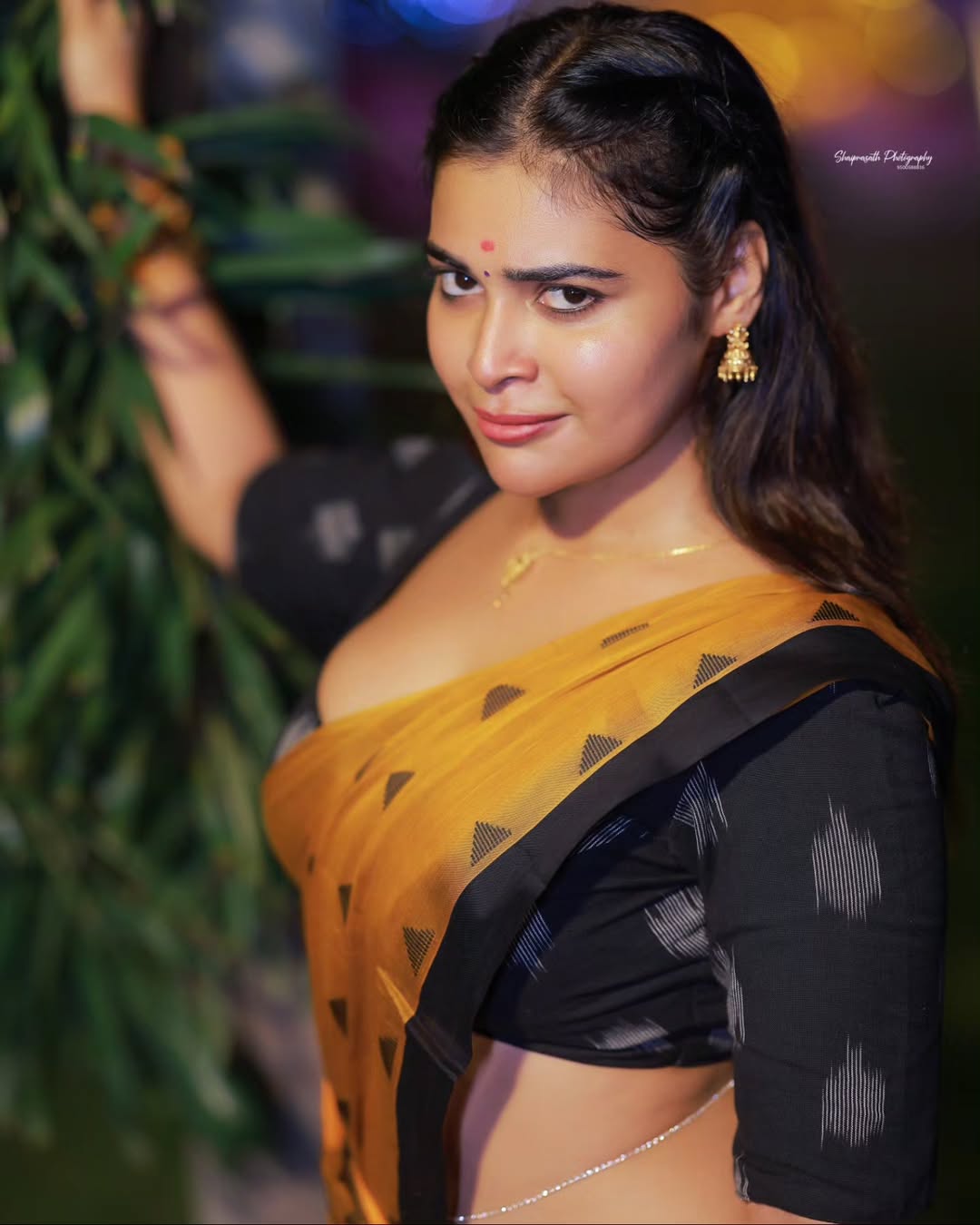 Dharsha Gupta Stuns in 3 Different Saree Avatars
