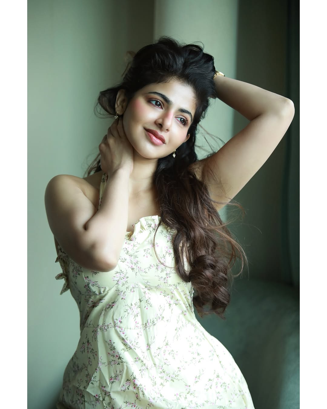 Iswarya Menon Photos Go Viral