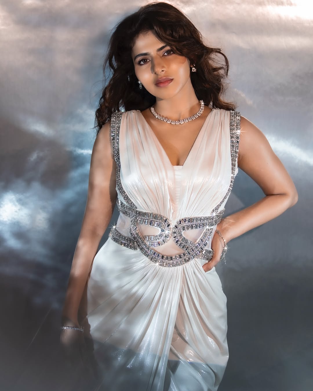 Iswarya Menon Photos Go Viral