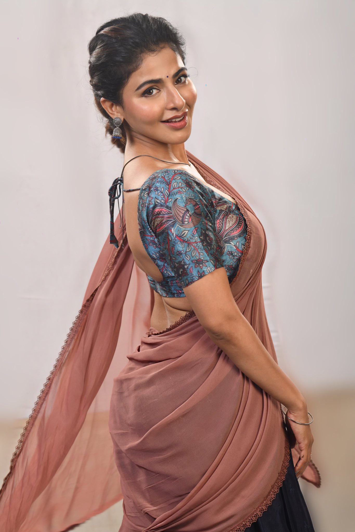 Iswarya Menon Latest Photoshoot
