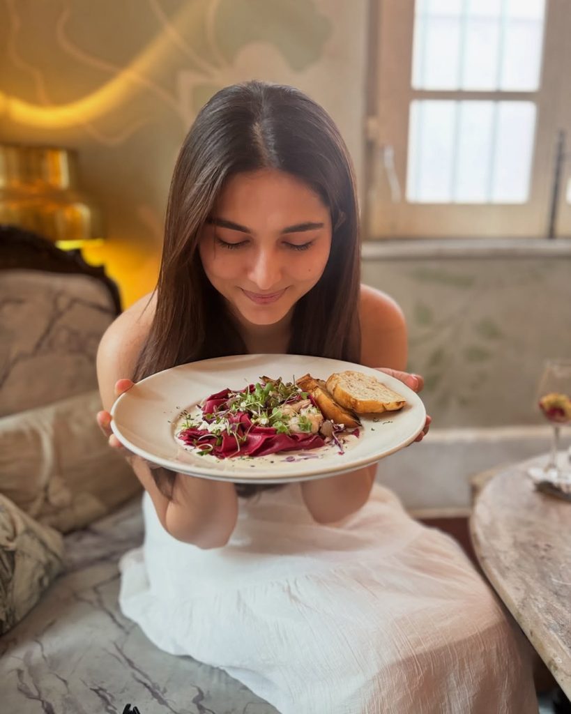 Kayadu Lohar Cutest Latest Photos