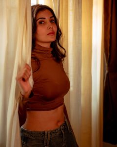 Madhuri Jain Looks Elegant in Her Viral Internet Photos