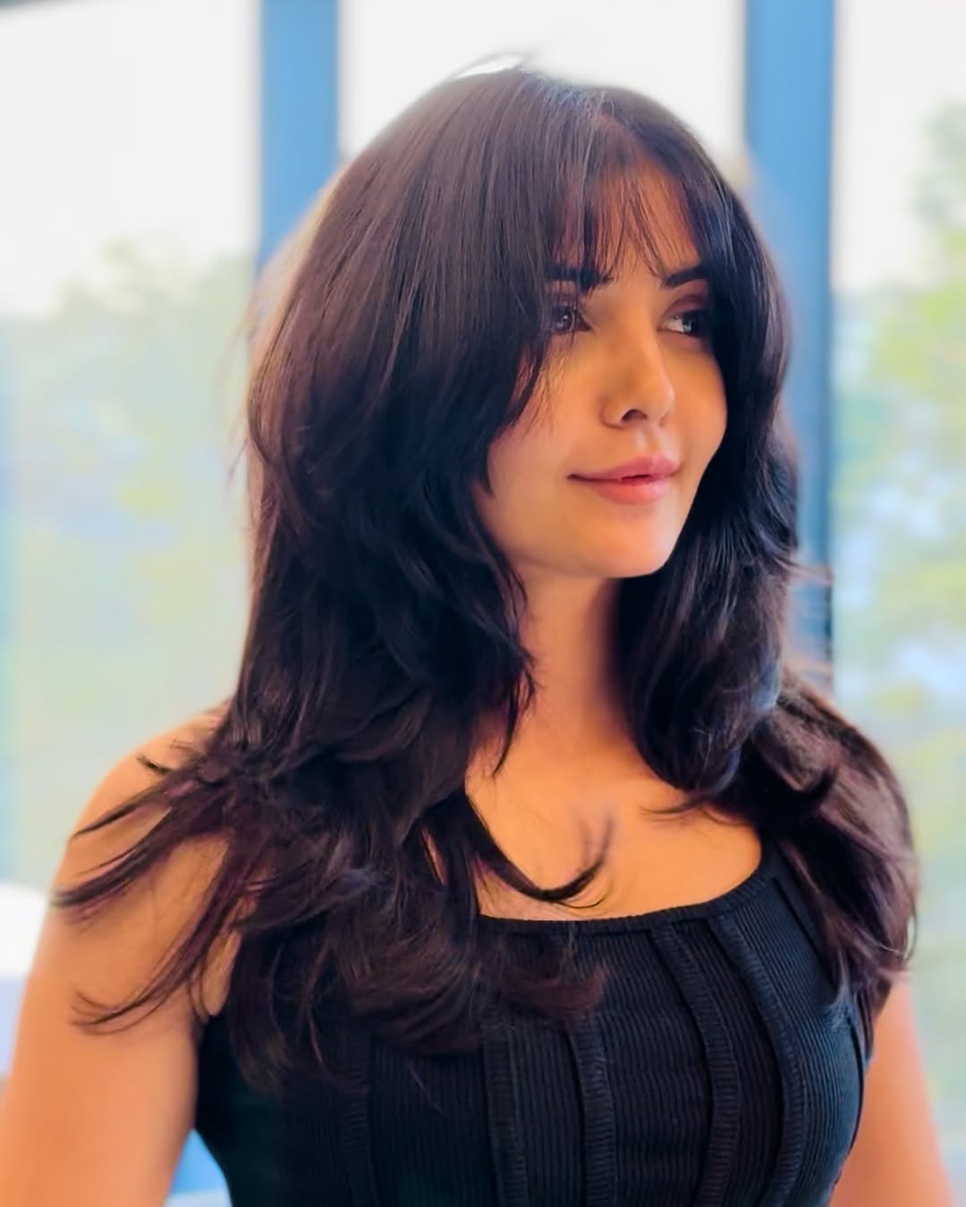 Madhuri Jain Looks Elegant in Her Viral Internet Photos