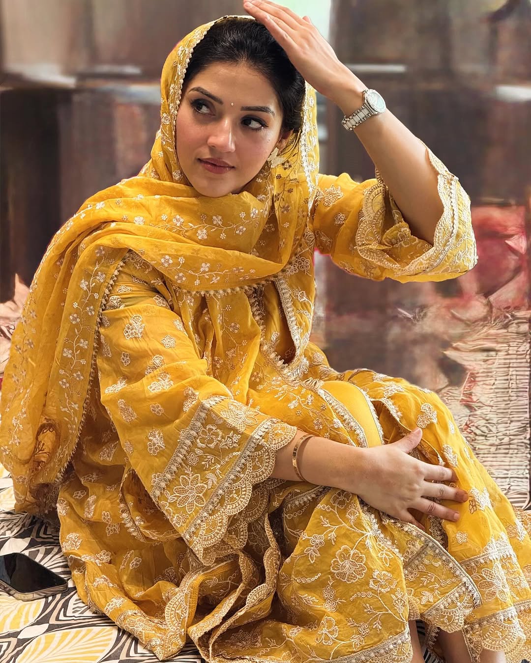 Mehreen Pirzada Stunning Photos Take Over the Internet