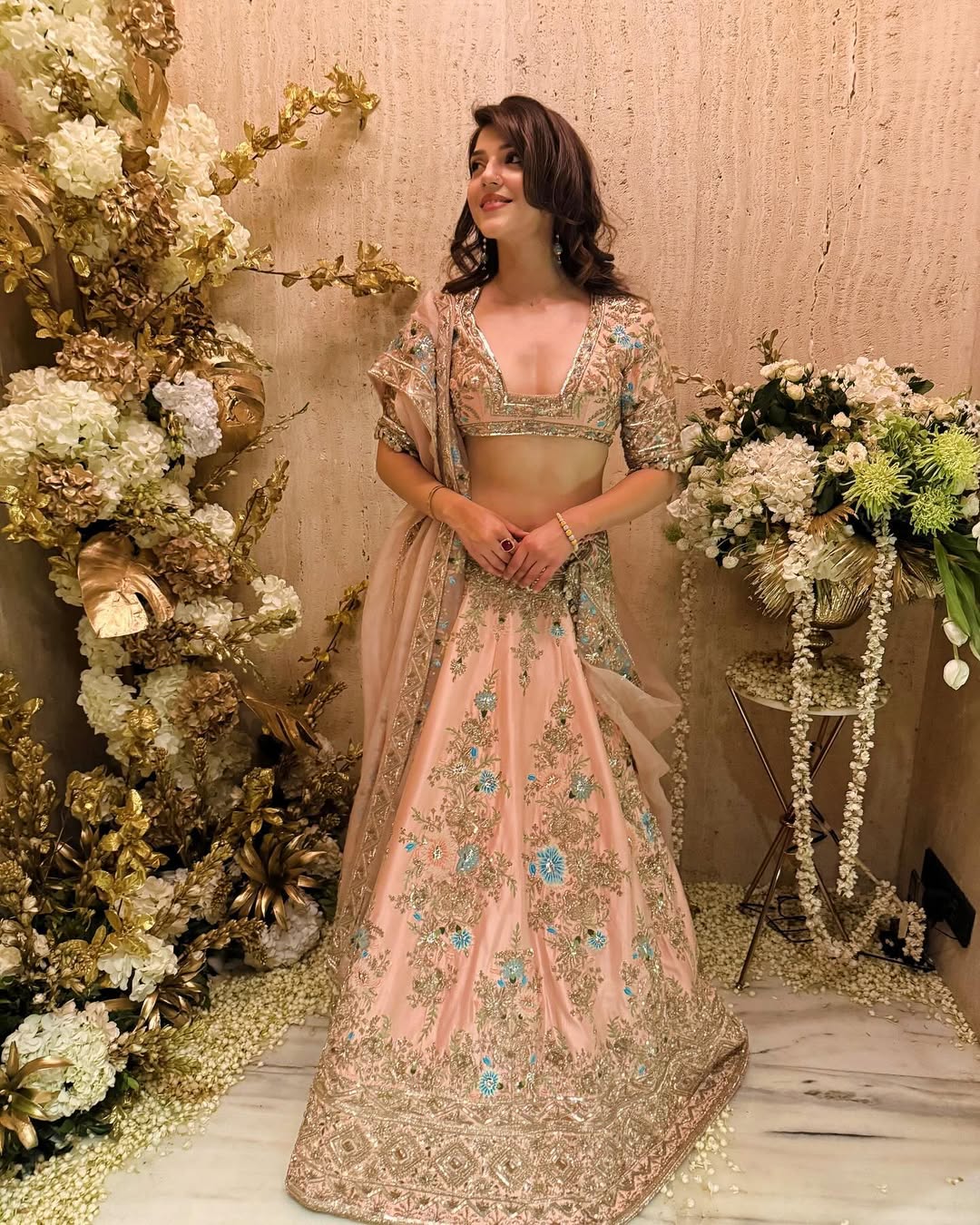 Mehreen Pirzada Stunning Photos Take Over the Internet