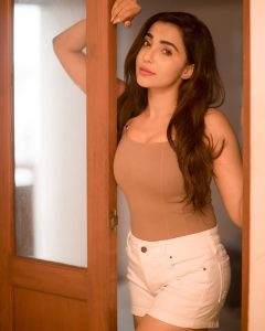 Parvati Nair Viral Photos