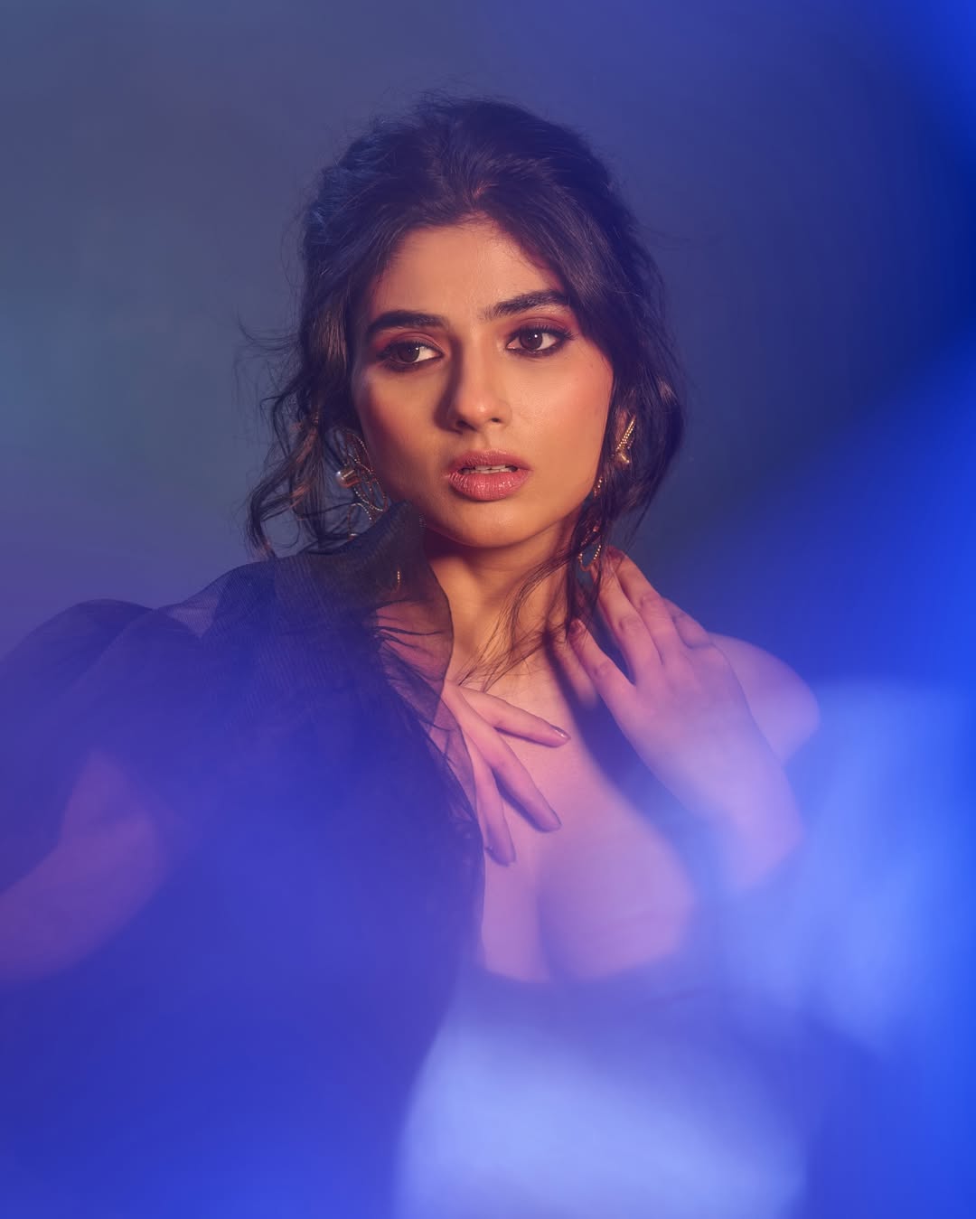 Pragya Nagra Slays in Her Stylish New Clicks