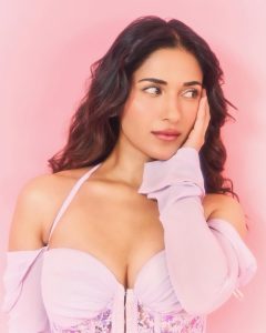 Ruhani Sharma Stylish and Glamorous Photos Take Over the Internet