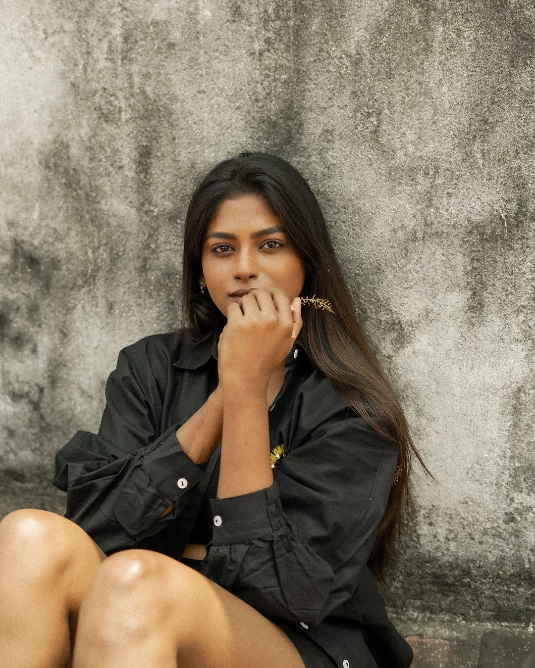 Serial Actress Vinusha Devi Stunns in her Recent Photos