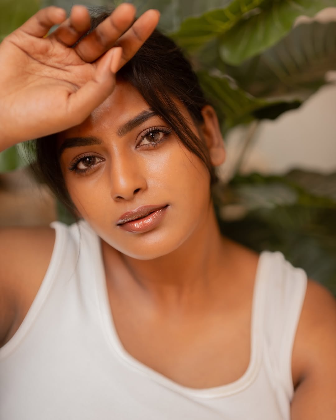 Serial Actress Vinusha Devi Stunns in her Recent Photos
