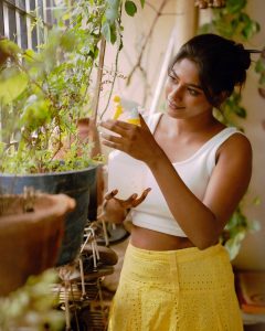 Serial Actress Vinusha Devi Stunns in her Recent Photos