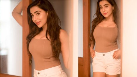 Parvati Nair Viral Photos