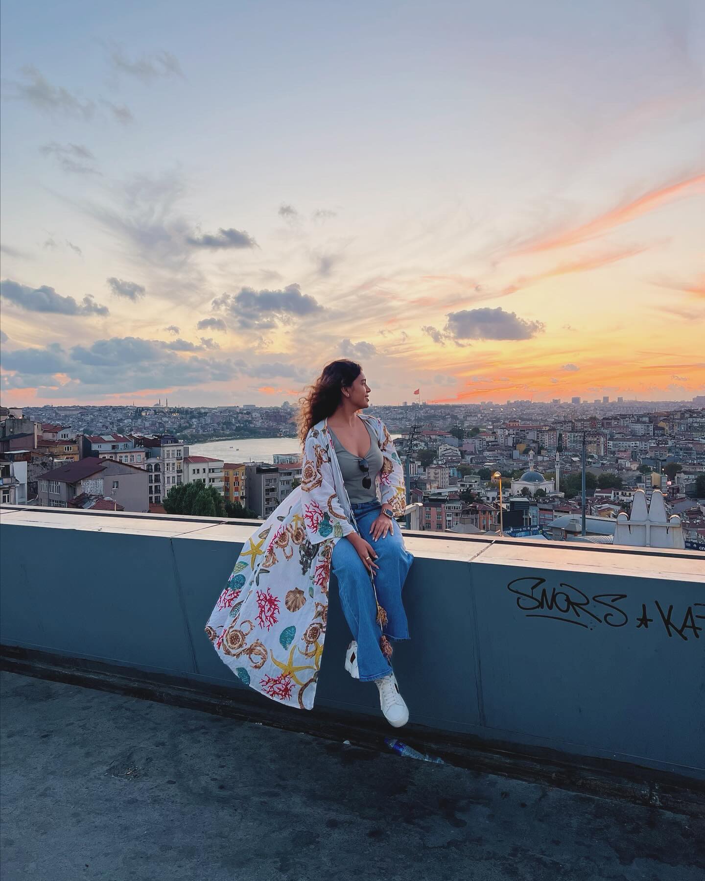 Kenishaa Francis Breaks the Internet with Stunning Viral Photos