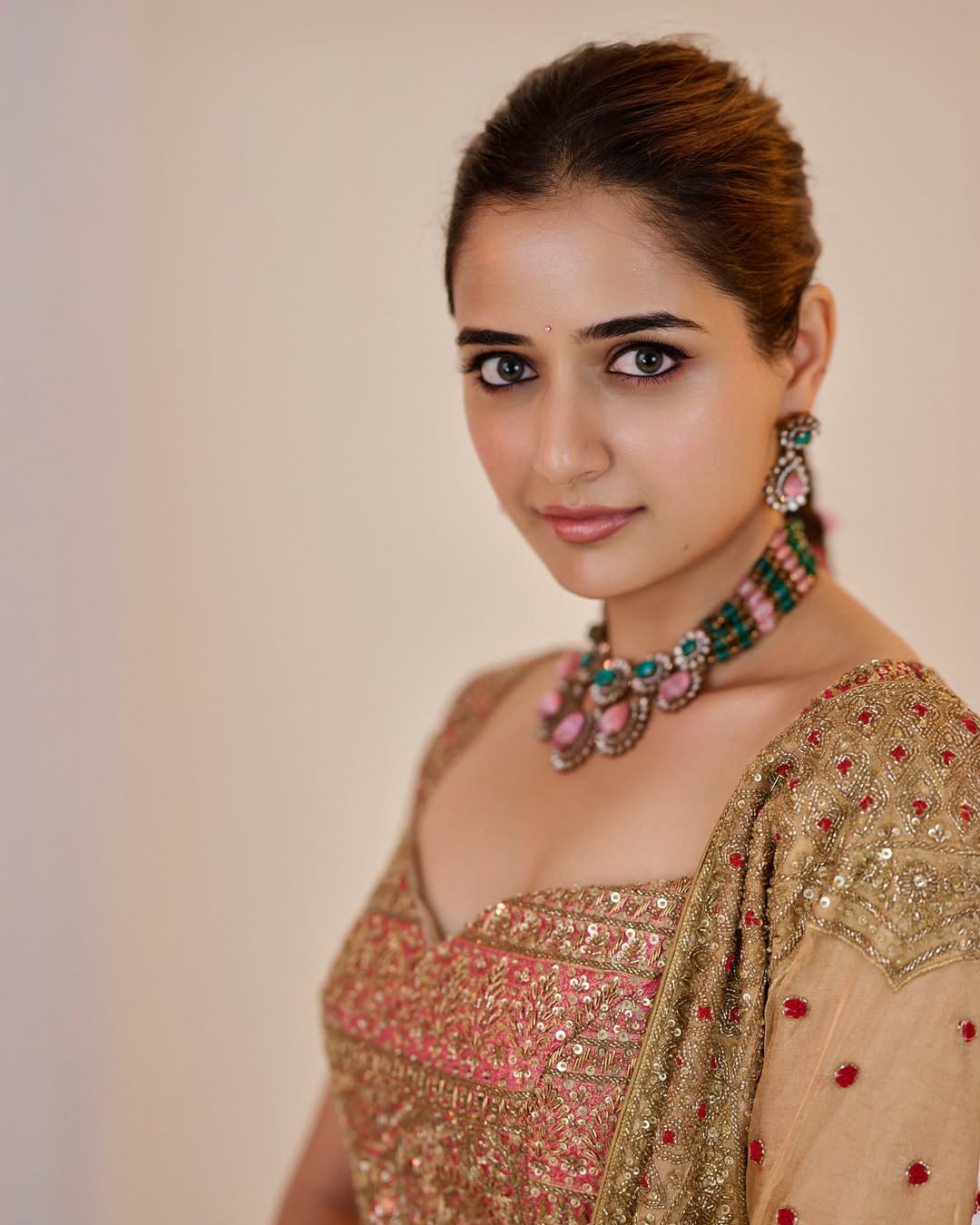 Ashika Ranganath Dazzles in Her Latest Viral Glamorous Photos Inside