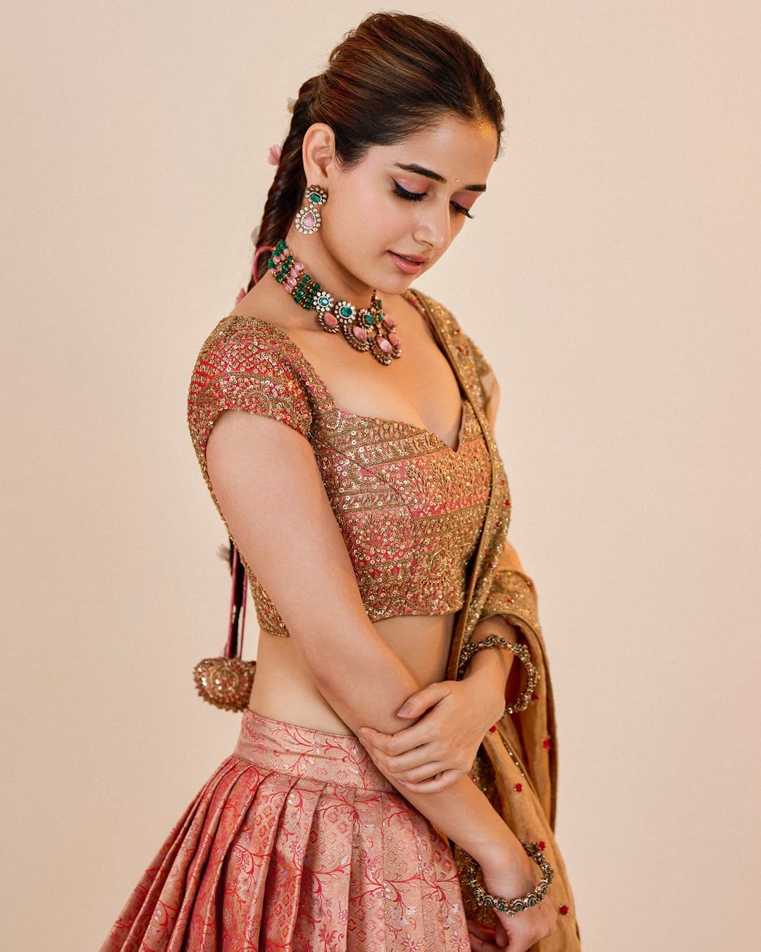 Ashika Ranganath Dazzles in Her Latest Viral Glamorous Photos Inside