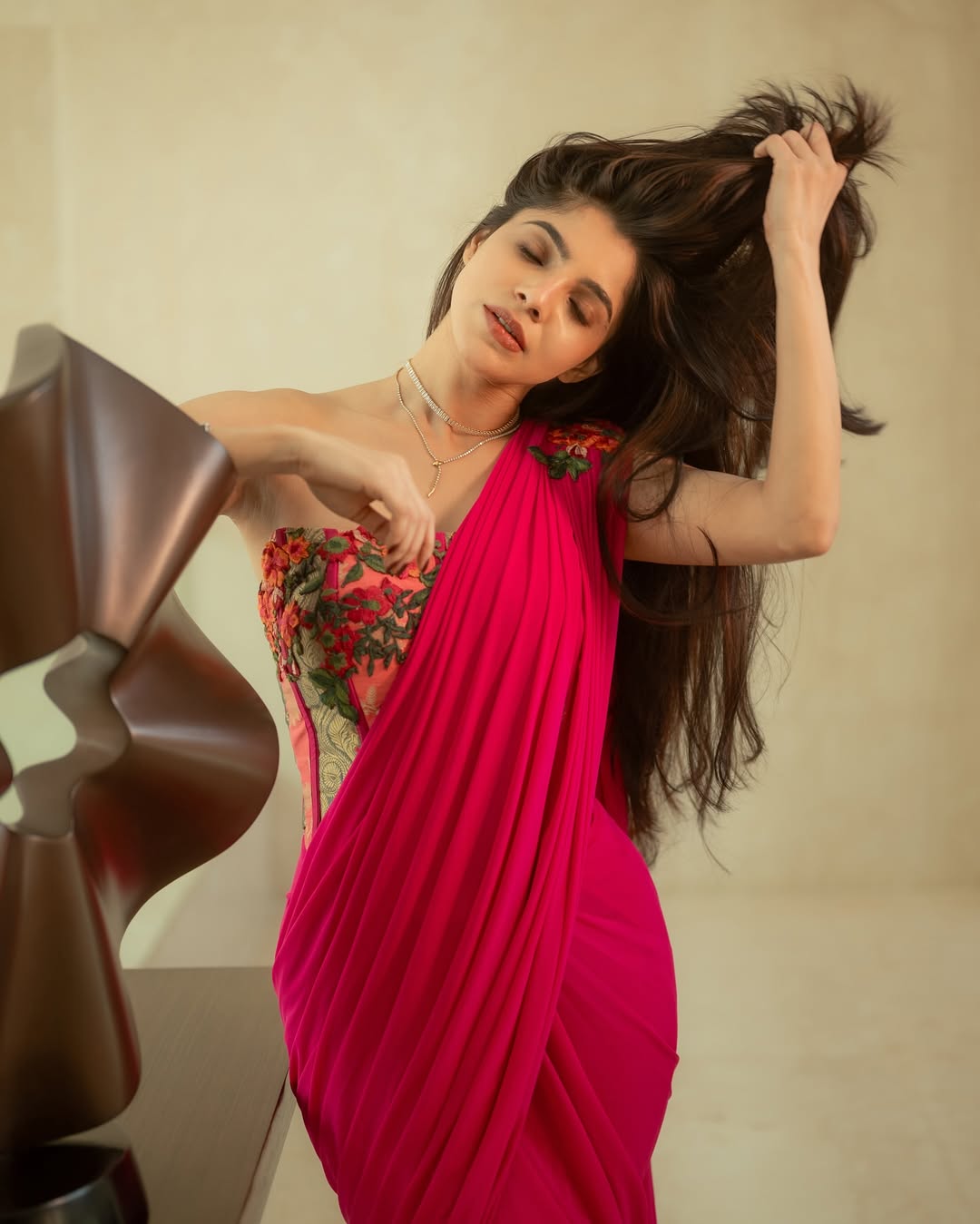 Divyabharathi Grabs Spotlight with Her Stunning New Photos