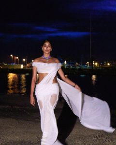 Janhvi Kapoor Drops Her Elegant New Photos