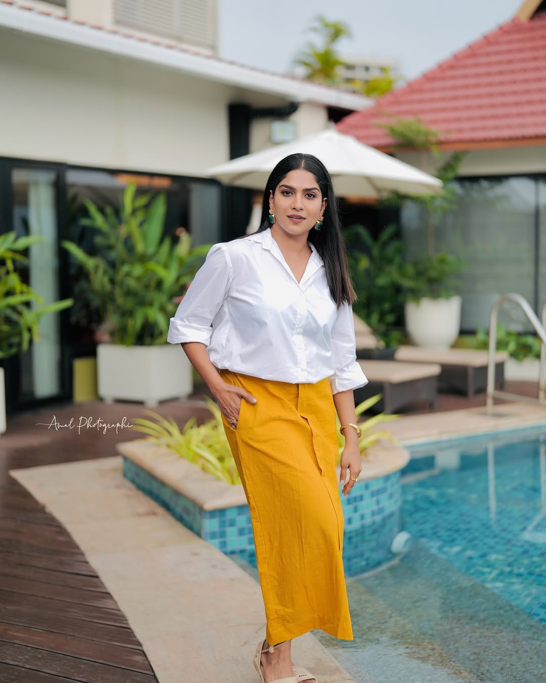 Swasika Stunning Reel and Real Looks Go Viral
