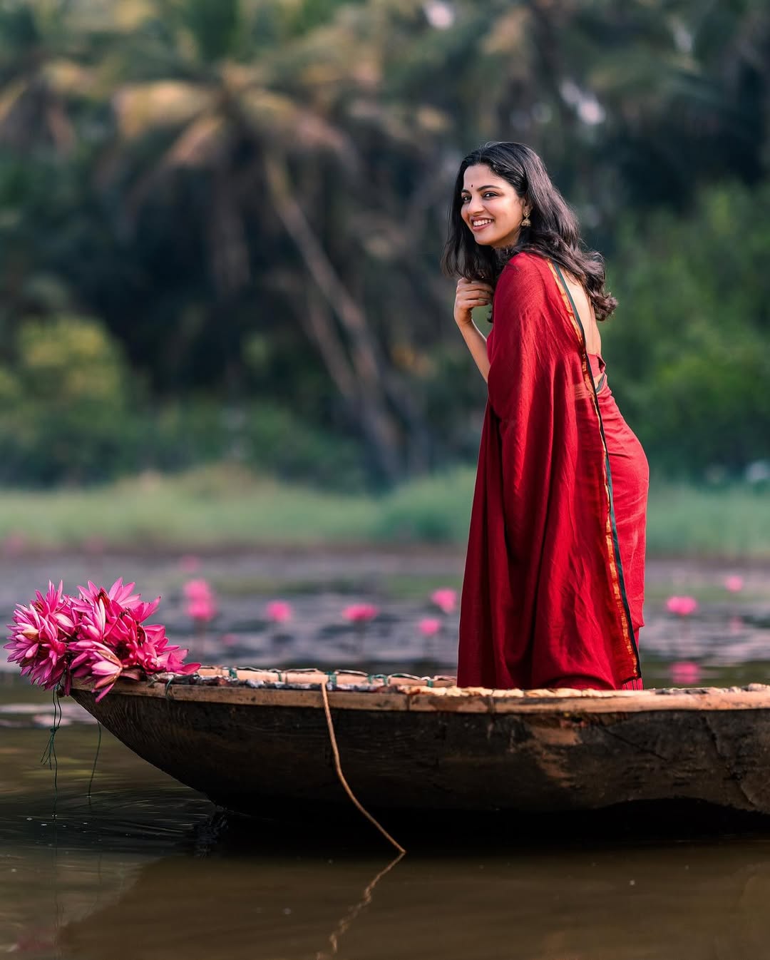 Nikhila Vimal Showcase Timeless Elegance