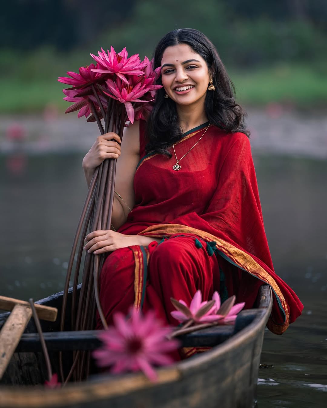 Nikhila Vimal Showcase Timeless Elegance