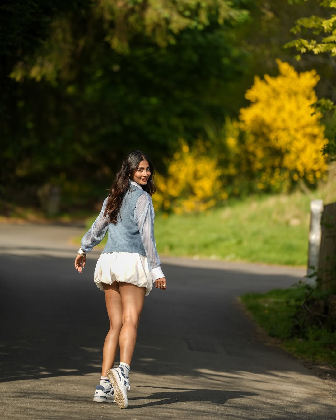 Jana Nayagan and Retro Actress Pooja Hegde Stuns in her Recent viral Photos