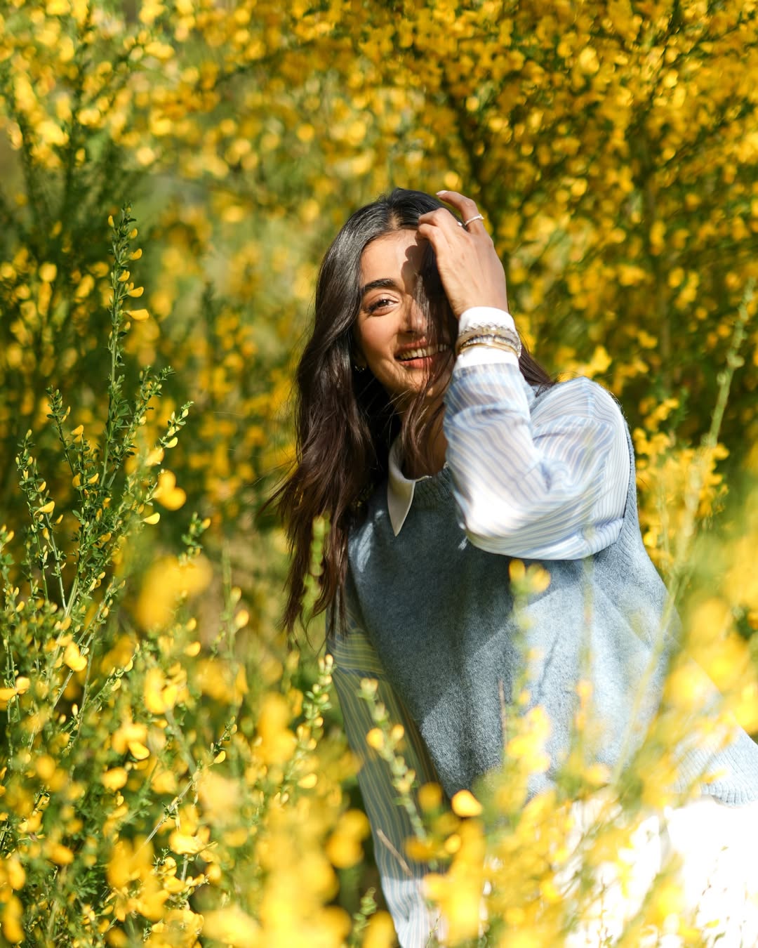 Jana Nayagan and Retro Actress Pooja Hegde Stuns in her Recent viral Photos